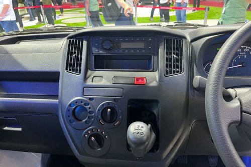 Review Gran Max Blind Van 1.5 MT AC PS: Fitur Modern untuk Usaha