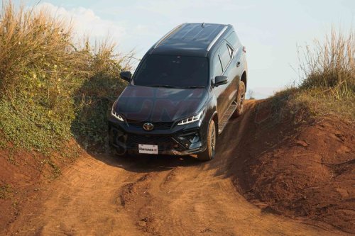 Harga Solar Melambung, Fortuner dan Pajero Sport Bekas Bakal Anjlok?