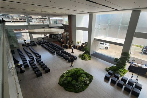 Denza Resmikan Diler Premium di Pluit, Investasi di Atas Rp 100 Miliar