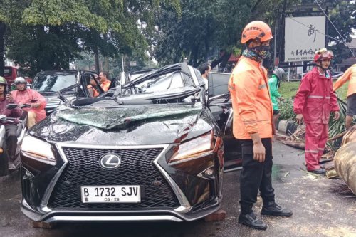 Cuaca Ekstrem di Jakarta: Waspada Saat Mengemudi