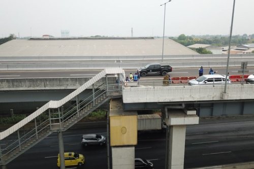 H-6 Nataru, Arus Kendaraan di Tol Layang MBZ Mulai Padat