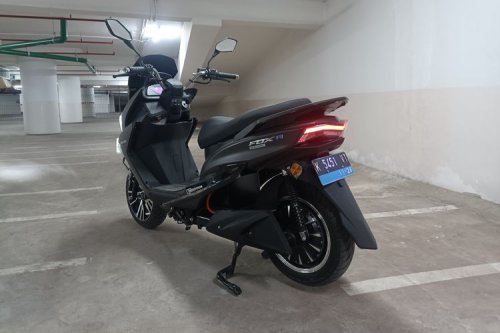 Tren Baterai Gendong Motor Listrik: Dampak dan Risiko Menurut Ahli