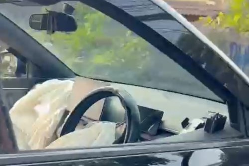 BYD, BYD Atto 1 Tabrak Samping, Kenapa Airbag Bisa Mengembang?