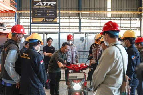 United Kenalkan Industri Motor Listrik Nasional ke Dunia Pendidikan