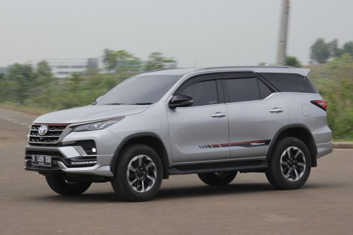 Toyota Akui Penjualan Mobil Diesel Terganggu