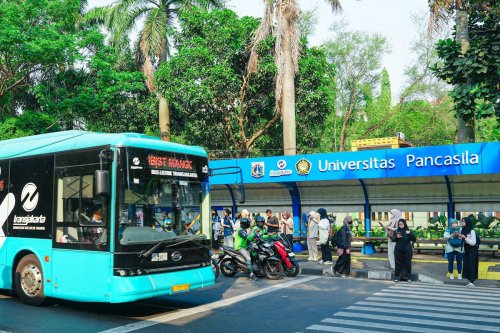 Halte Transjakarta Universitas Pancasila Beroperasi Pascarevitalisasi