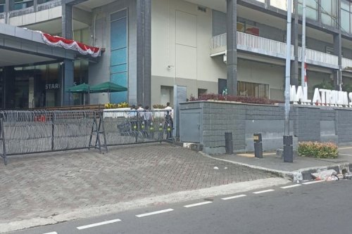 Mitsubishi, Diler Mitsubishi Cempaka Putih dan Matraman Tutup Sementara karena Aksi Massa