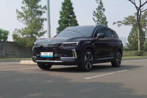 Polytron, Mobil Listrik Polytron, Mengungkap Fitur Mewah Polytron G3+: Mobil Listrik Terbaru