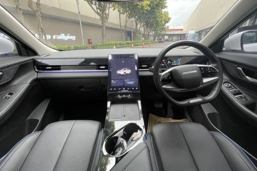 Sensasi Berkendara Jaecoo J5 EV: Kelebihan &amp; Kekurangan Terungkap