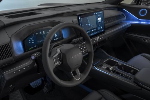 Lexus, Lexus TZ Meluncur, SUV Listrik Tiga Baris Pertama dari Lexus