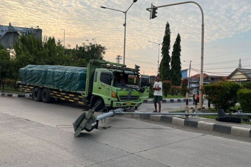Lampu Merah Mati: Keselamatan Pengendara Terabaikan