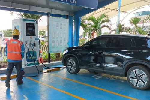 PLN Siagakan SPKLU Bergerak Selama Natal dan Tahun Baru 2025/2026