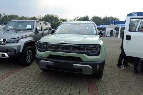 BAIC, GIIAS 2025: BAIC Luncurkan Mobil Hybrid Terbaru BJ30 e
