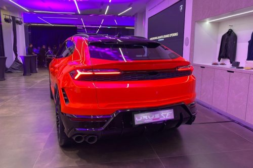 Lamborghini, Lamborghini Urus SE Meluncur di Indonesia