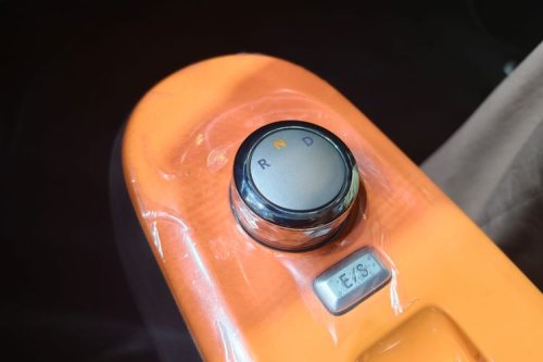 Komparasi Mobil Listrik di Bawah Rp 200 Juta : VF 3, Aira EV &amp;  Lumin