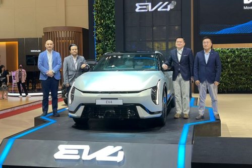 Kia, Kia EV4: Sedan Listrik Futuristik Debut di GIIAS 2025