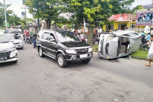 Pilar Mobil Jadi Kunci Ungkap Riwayat Tabrakan dan Terguling