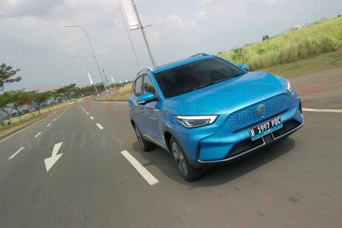 Baterai EV Mau Habis Saat SPKLU Masih Jauh, Apa yang Harus Dilakukan?