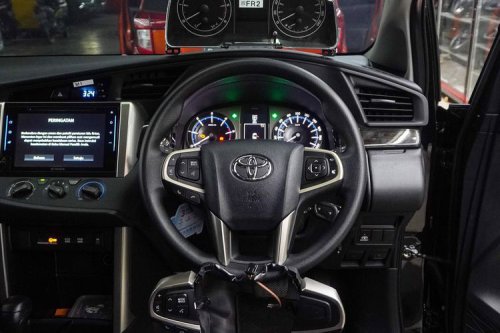 Toyota | Alasan Toyota Kijang Innova Reborn Tetap Laris di Indonesia