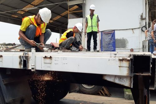 Normalisasi, Mulai Tahun Depan Truk Over Dimensi Akan Dipotong