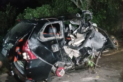 Tabrakan Beruntun di Jalur Puncak: Kuasai Rem & Transmisi di Turunan