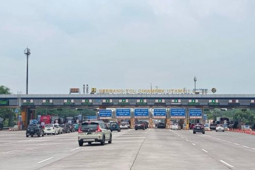 Arus Lalu Lintas Tol Semarang–Banyumanik Padat hingga 5 Km