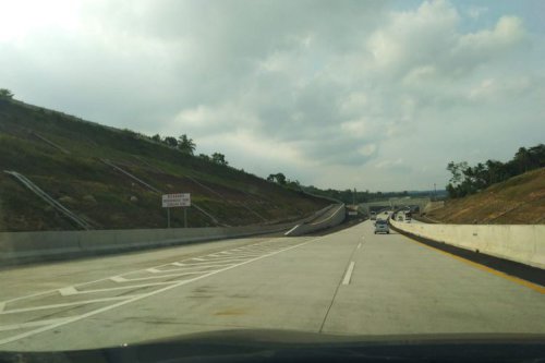 Pemudik Wajib Tahu, Jalur Penyelamat Darurat Bukan Tempat Istirahat