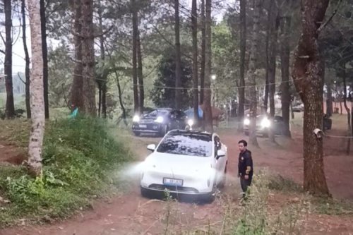 Komunitas Aion Hyptec Touring ke Kuningan, Camping Pakai Mobil Listrik