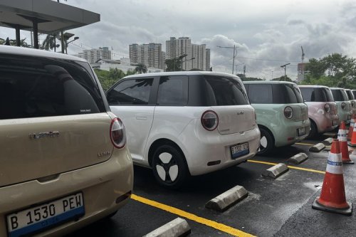 Pengalaman Berkendara Changan Lumin Membelah Macet Jakarta