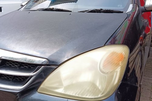 Kenapa Cat Mobil Warna Putih Bisa Menguning? Ini Penjelasannya