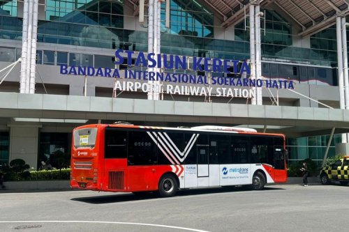 Tarif Transjakarta Blok M - Bandara Soetta Resmi Jadi Rp 15.000