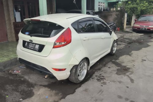 Ford Fiesta Bekas Punya 2 Jenis Transmisi Otomatis