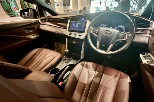 Cek Harga Bekas Innova Reborn, mulai Rp 200 Jutaan