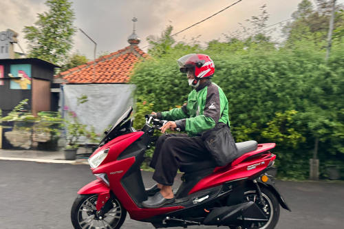 Keamanan Motor Listrik di Musim Hujan Jakarta: SImak Kata Pabrikan