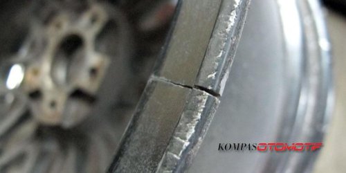 Hindari Kerusakan Pelek Akibat Jalan Berlubang, Begini Caranya