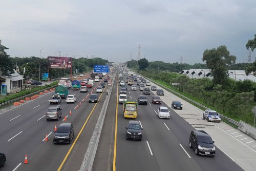 Update: Contraflow Km 70-47 Tol Japek Arah Jakarta Diberlakukan
