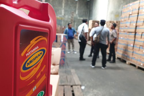 Bahaya Oli Palsu: Dampak Serius pada Mesin Kendaraan