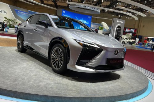 Lexus, Kelakar Airlangga: Mobil Lexus Ini Mahal karena Punya Setir Unik