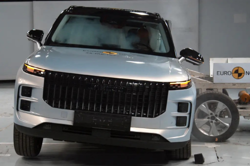 Jaecoo J7 SHS Raih Bintang Lima Tes Tabrak ANCAP