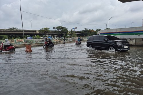Waspada Banjir Rob Jakarta Utara, Ada Risiko Bagi Kendaraan