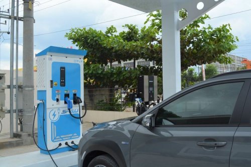SPKLU di Indonesia Capai 5.081 Unit, Terbanyak di Jawa