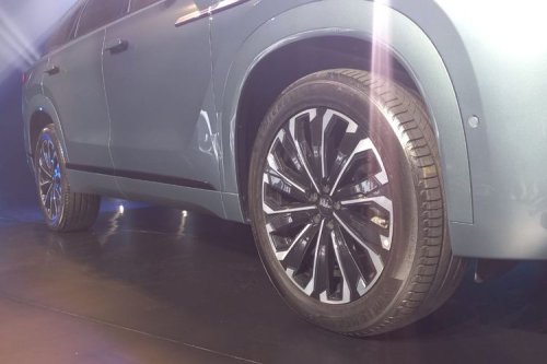 Dibanderol Rp 689,9 Juta, Ini Spesifikasi Lengkap Jaecoo J8 ARDIS