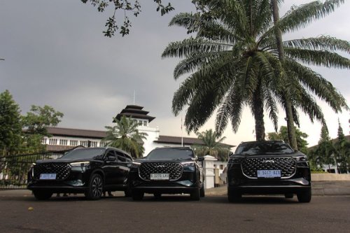 Dua Varian Baru Tiggo 8 CSH Hadir di GJAW 2025