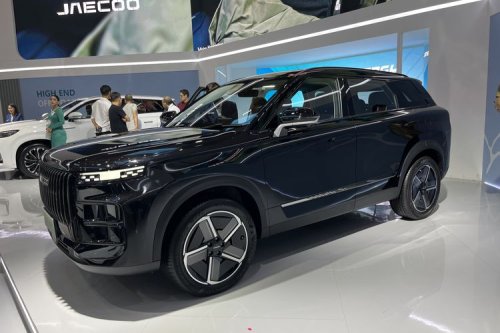 Opsi Semakin Banyak: Daftar Mobil PHEV Tahun 2025 di Indonesia