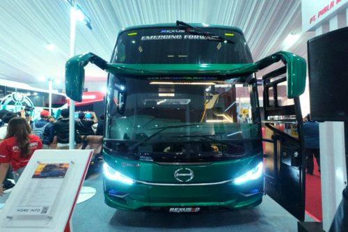 GIIAS 2026: Piala Mas Rilis Bus Rexus 8D Commander Sleeper Depan