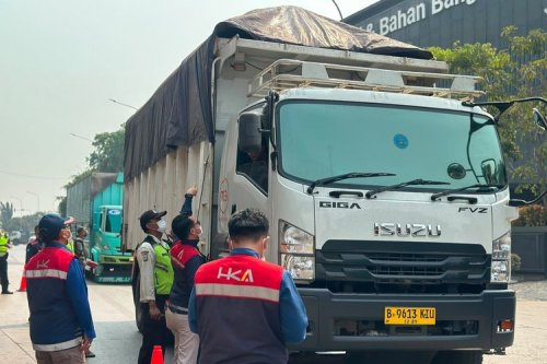 Lebih dari 400.000 Kendaraan Angkutan Barang Masih Langgar Aturan