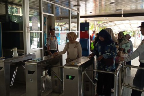 Tarif Transjakarta Berpotensi Naik Dua Kali Lipat, Apa Untung Ruginya?