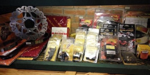 Polini atau Malossi? Ini Perbandingan Part Populer untuk Vespa