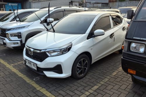 Jenis Mobil Bekas yang Paling Cepat Laku di Balai Lelang