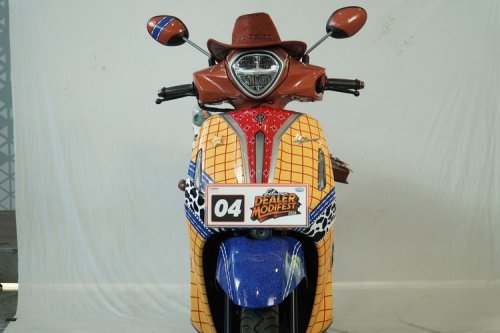 Modifikasi Yamaha Grand Filano Bergaya Woody Toy Story